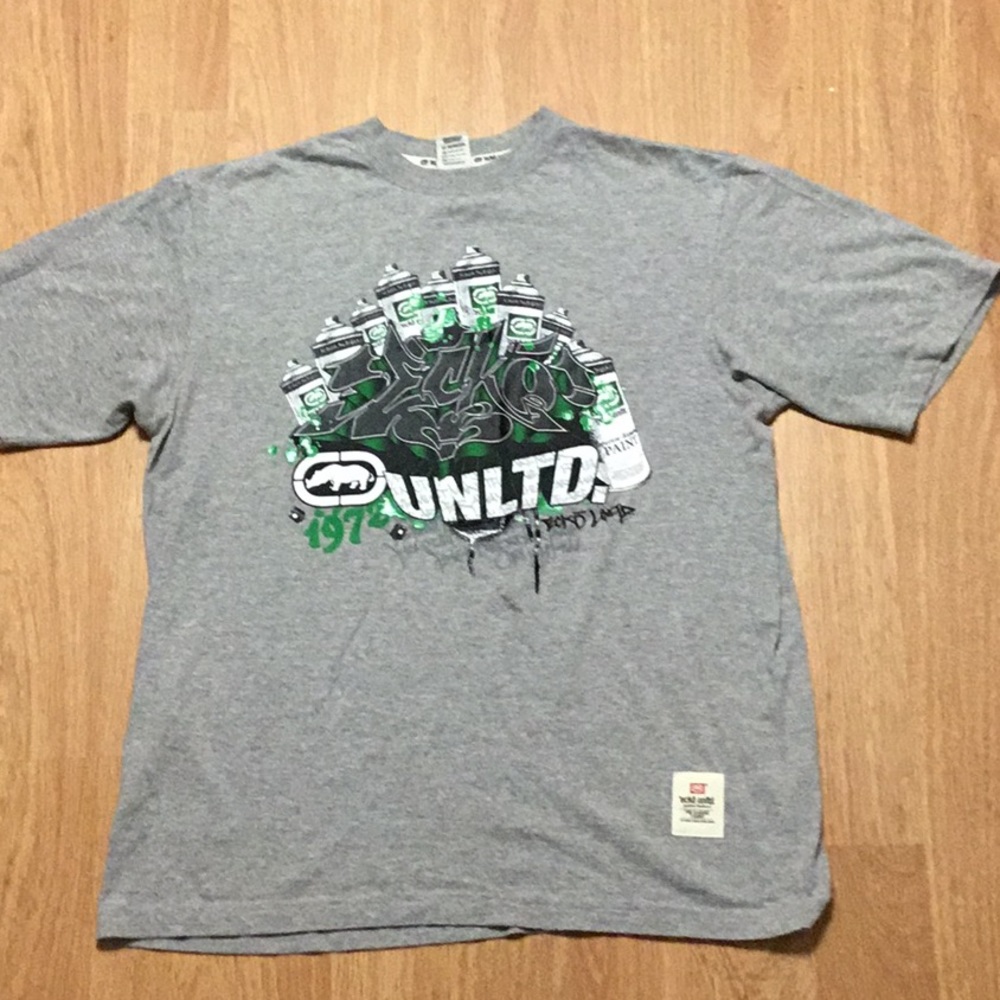 Men’s ecko shirt size M